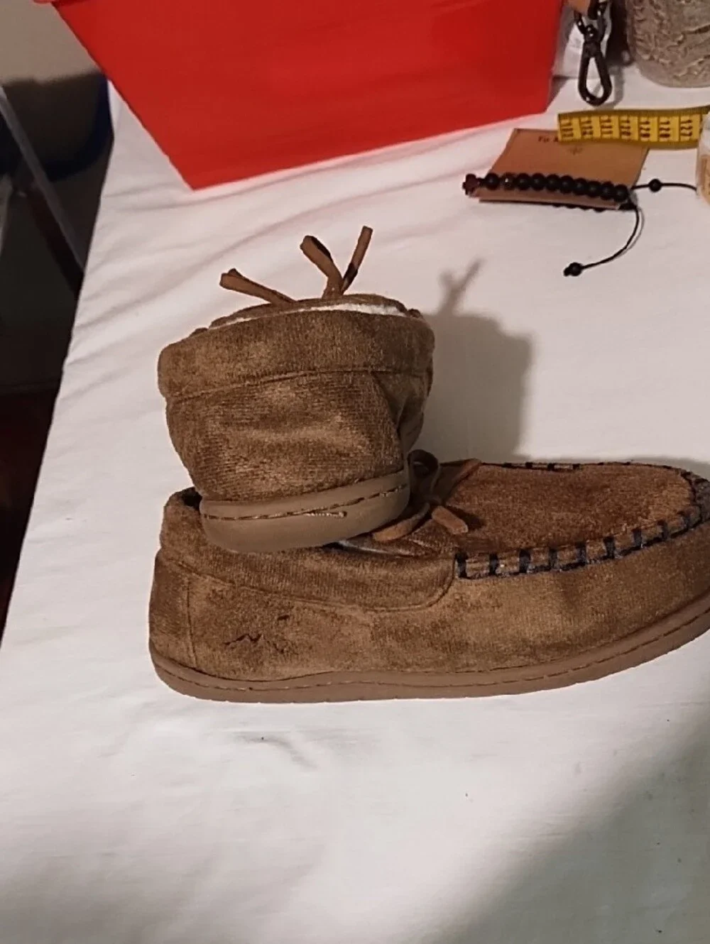 Cozy Suede Moccasin Slippers in Chestnut Brown Kids 13/1. VGC.